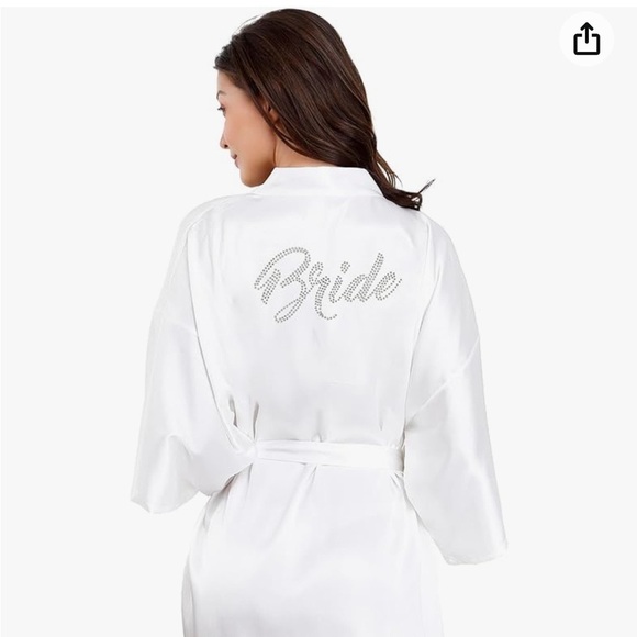 Bride robe with rhinestones - Picture 1 of 4